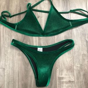 Green velvet Hoaka Swimwear